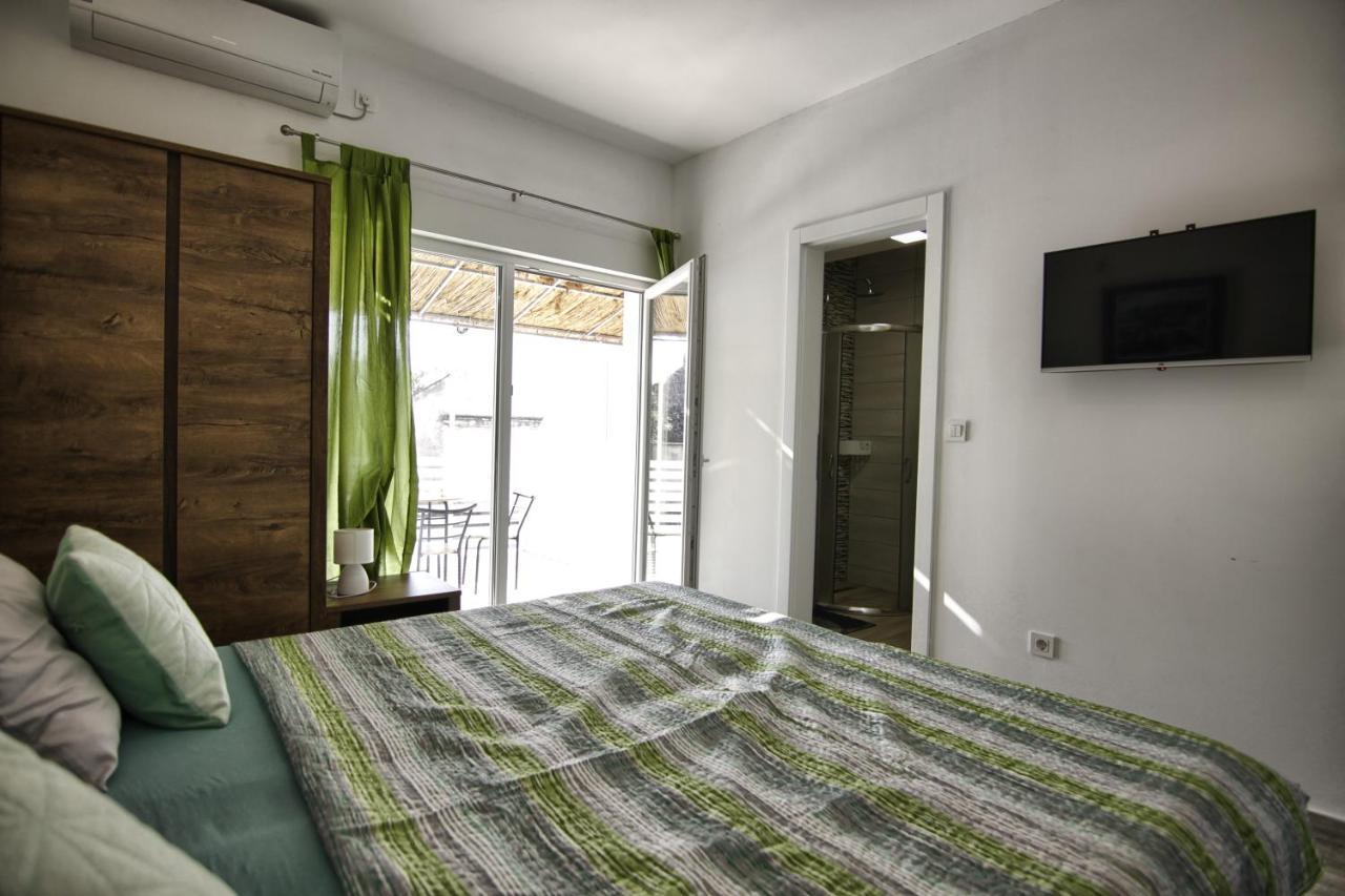 Rooms Dragica Pakoštane Buitenkant foto